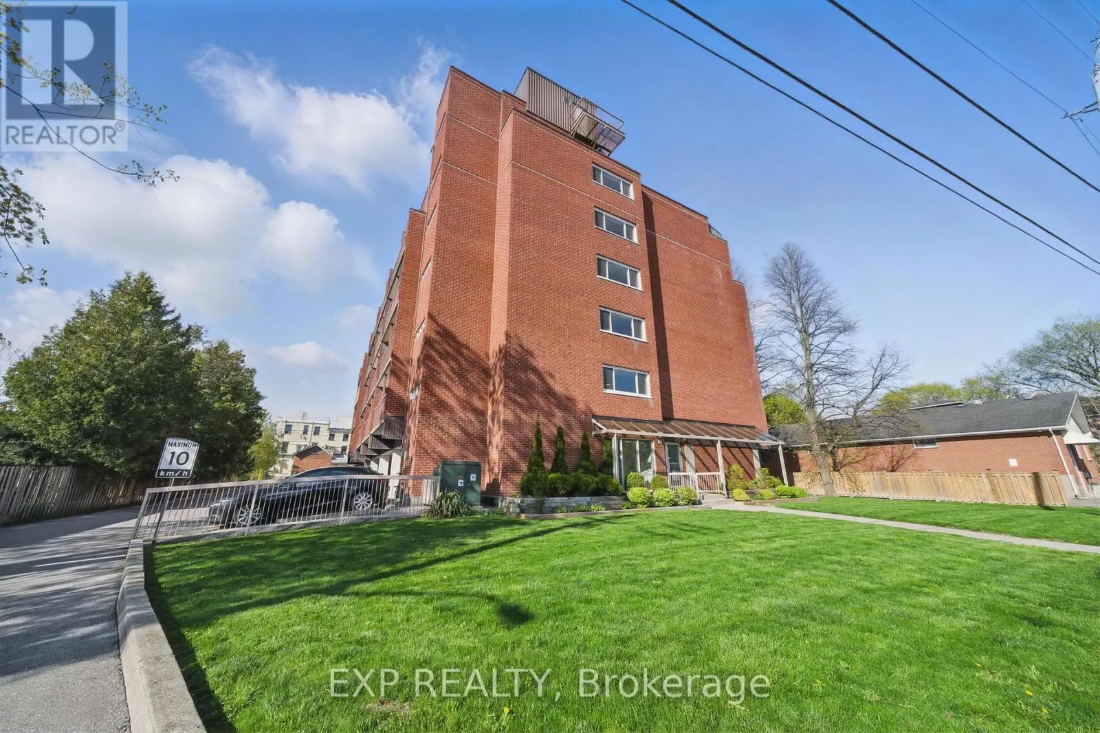 302 - 144 Queen Street, Clarington, Ontario  L1C 1M9 - Photo 3 - E12139900