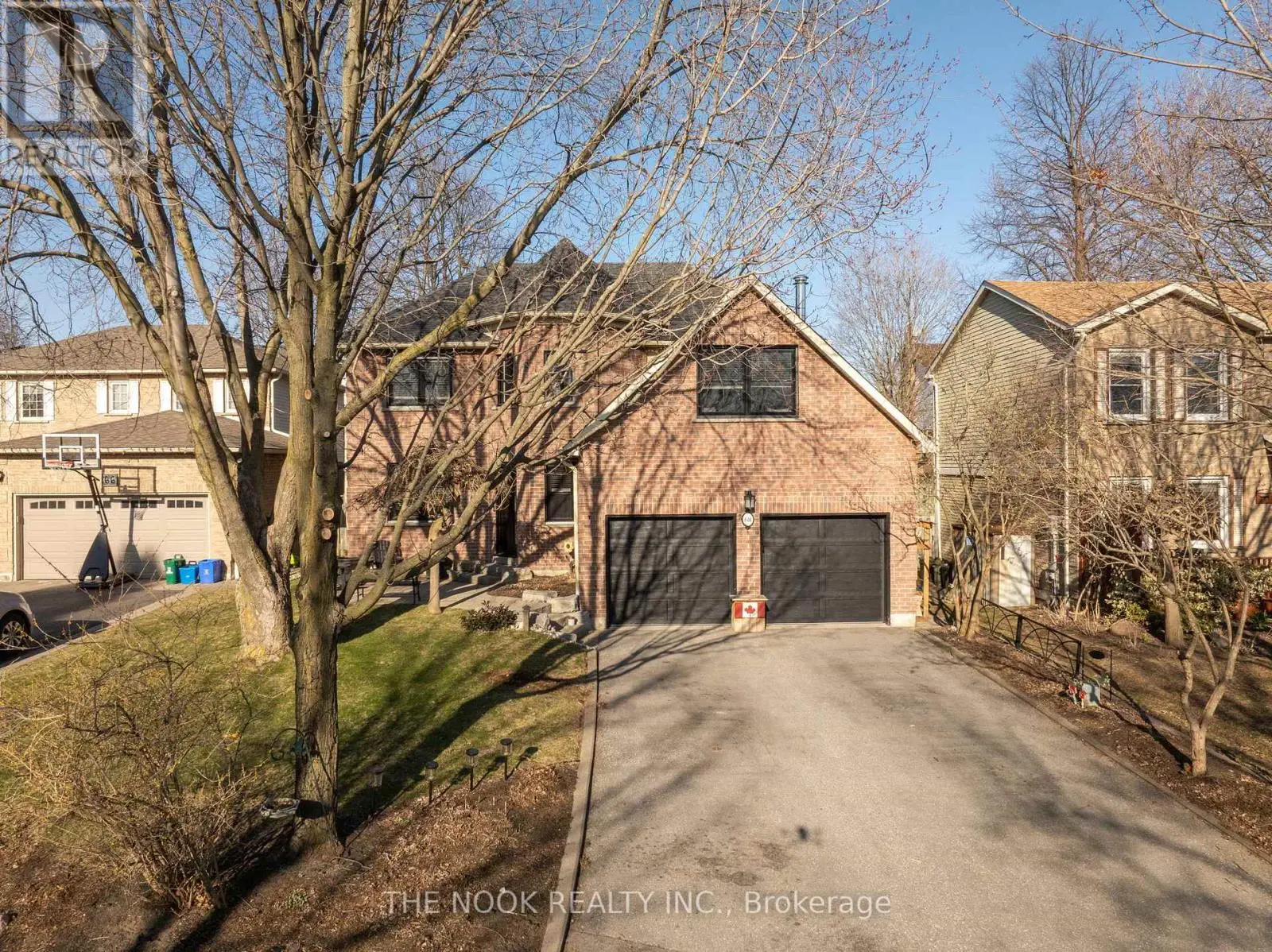 68 LOWDER PLACE, Whitby, Ontario
