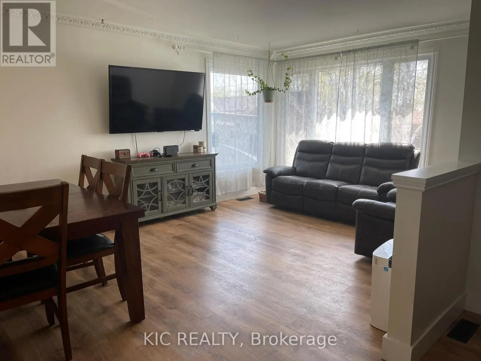11 Mclean Avenue, Havelock-Belmont-Methuen, Ontario  K0L 1Z0 - Photo 3 - X12140140