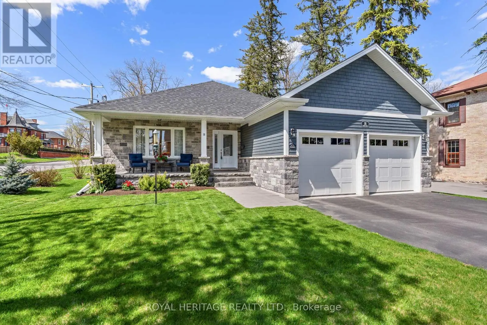 16 Regent Street, Kawartha Lakes, Ontario  K9V 3T7 - Photo 1 - X12140639