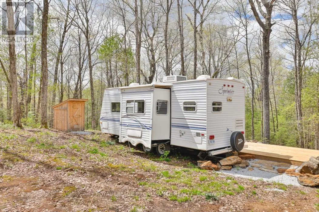 2060 Smith Road, North Frontenac, Ontario  K0H 1C0 - Photo 3 - X12122276