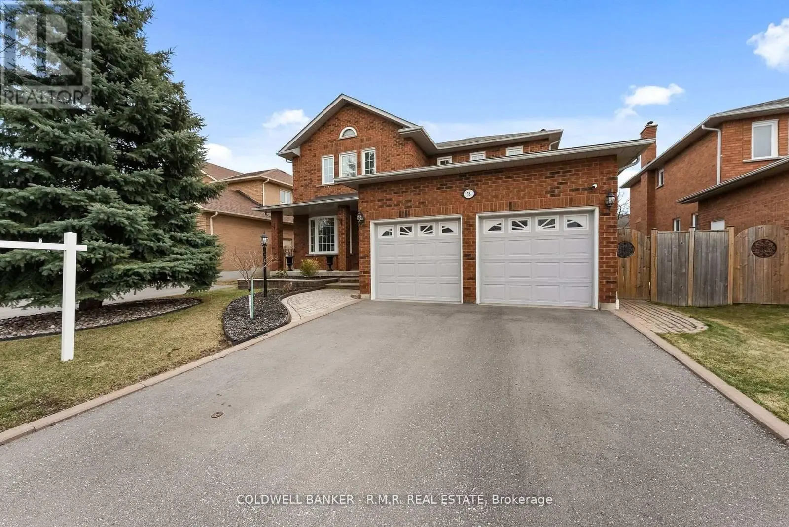 36 Falstaff Crescent, Whitby, Ontario  L1R 1W3 - Photo 1 - E12140966