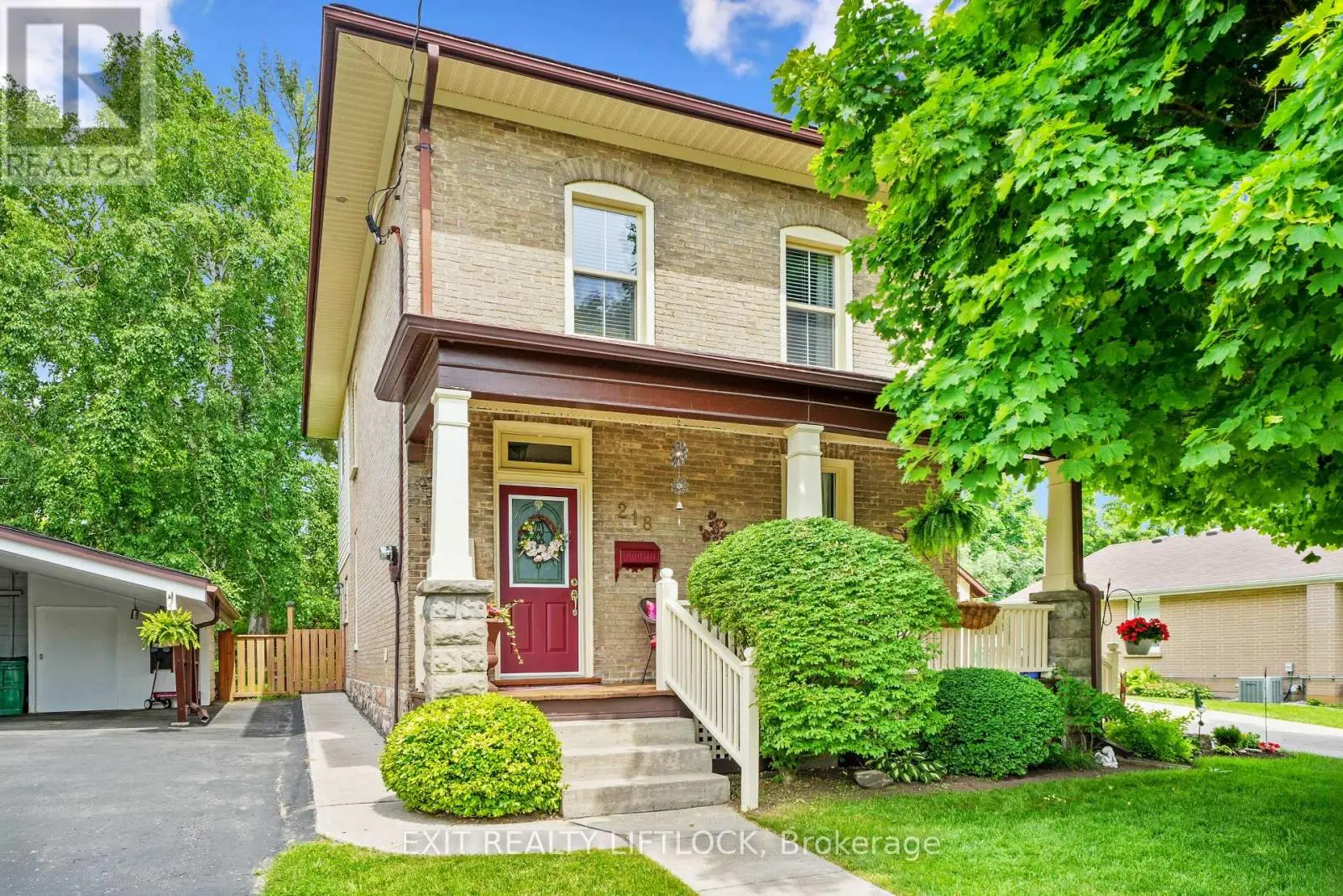 218 Lee Street, Peterborough North, Ontario  K9H 5N9 - Photo 3 - X12140850
