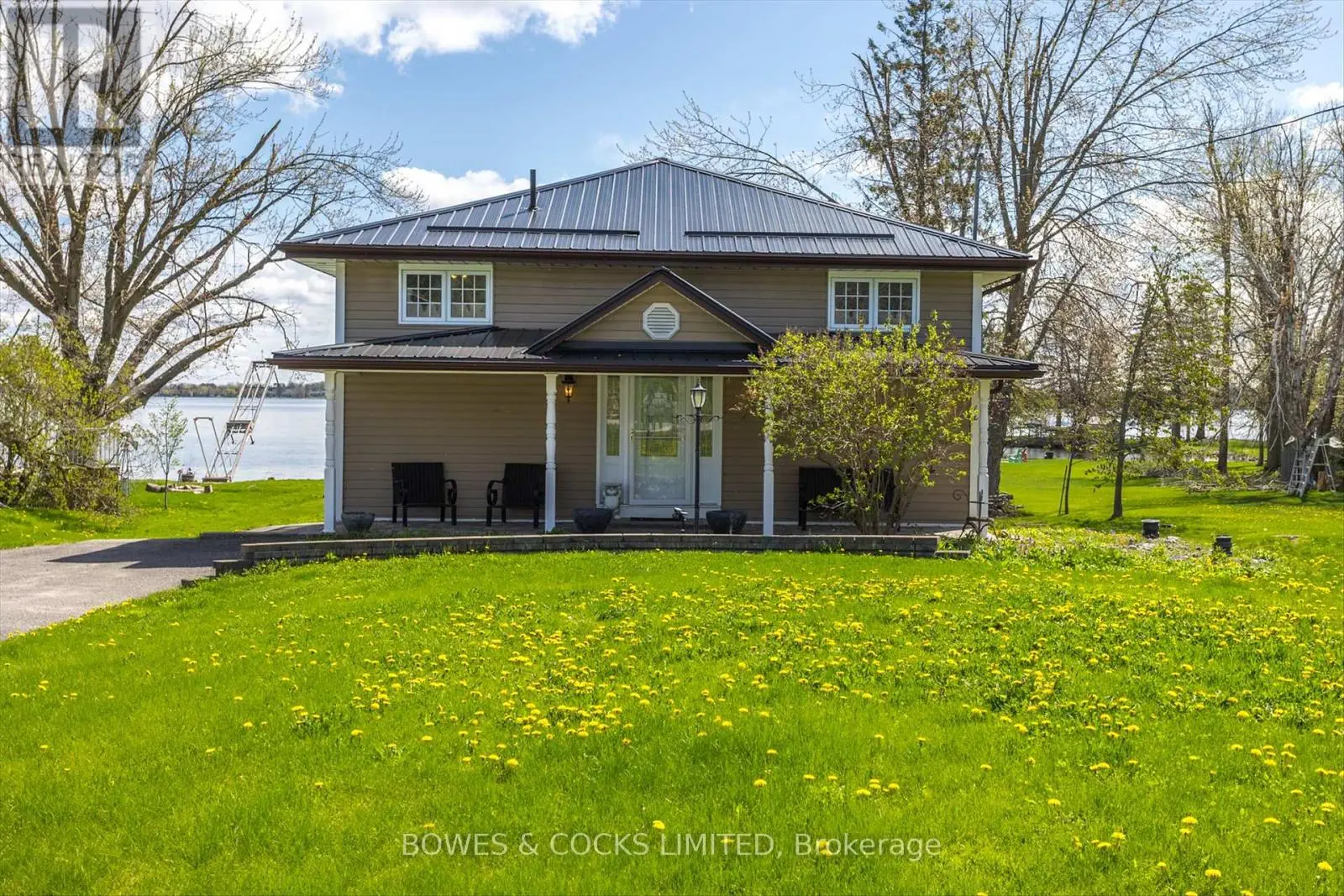 240 LAKESHORE DRIVE, Kawartha Lakes, Ontario
