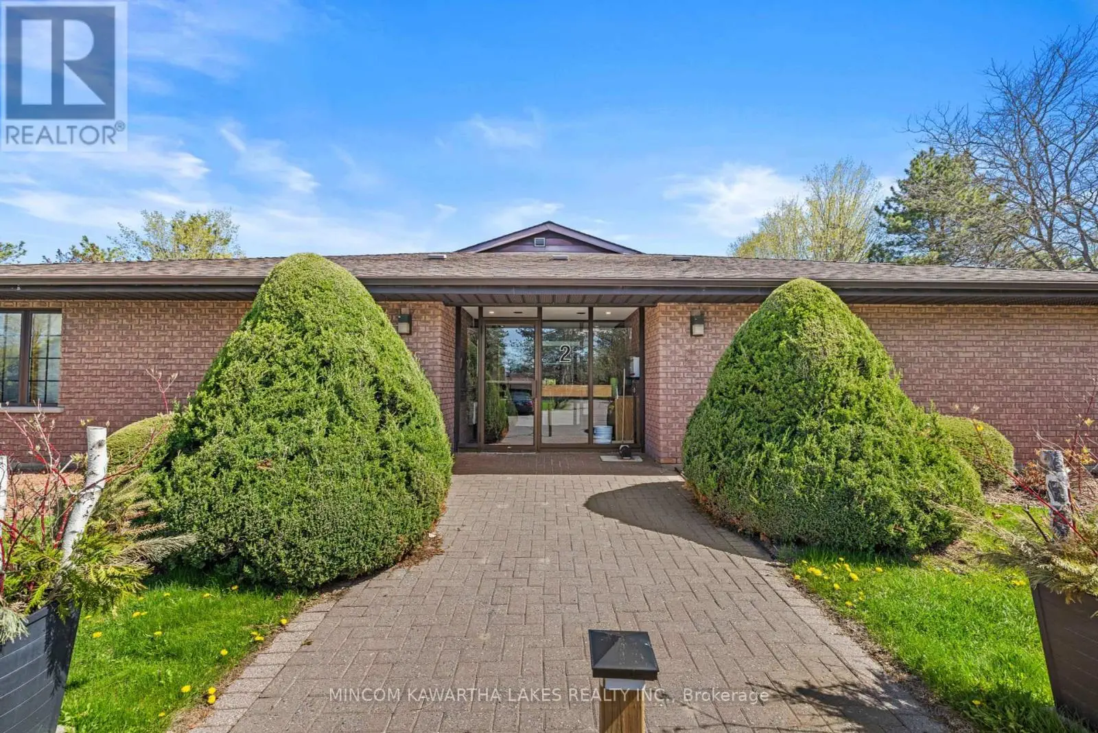 2 - 2 Paddock Wood, Peterborough East, Ontario  K9H 7H2 - Photo 1 - X12134775