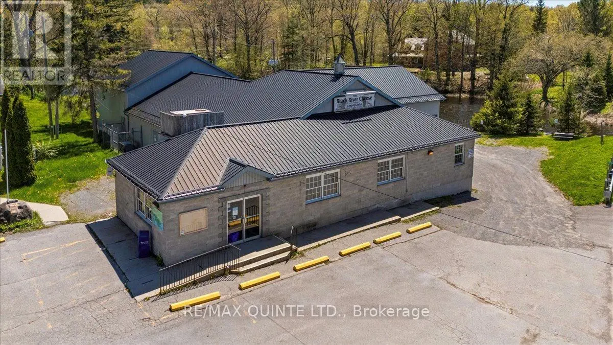 911-913 County Road 13, Prince Edward County, Ontario  K0K 2P0 - Photo 1 - X12136122