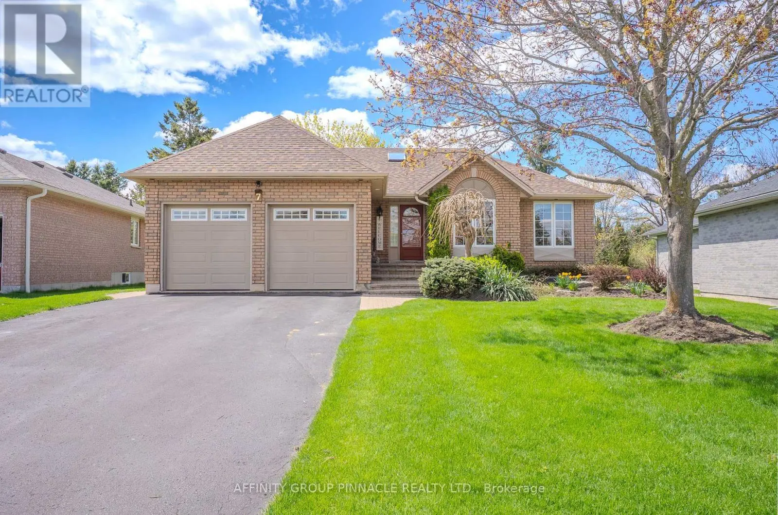 7 Whitney Court N, Kawartha Lakes, Ontario  K9V 6C4 - Photo 1 - X12141168