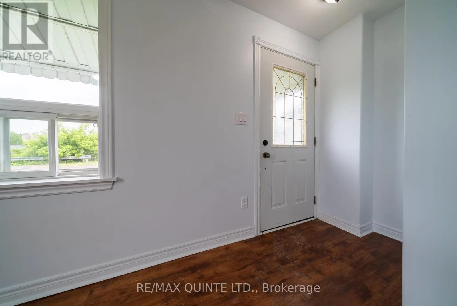 82 Moira Street E, Belleville, Ontario  K8P 2S3 - Photo 2 - X12141409