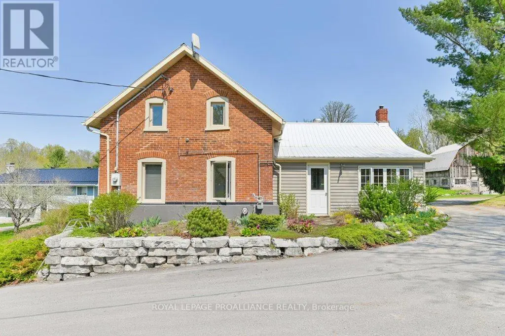 75 Dingman Street, Madoc, Ontario  K0K 2K0 - Photo 2 - X12057473