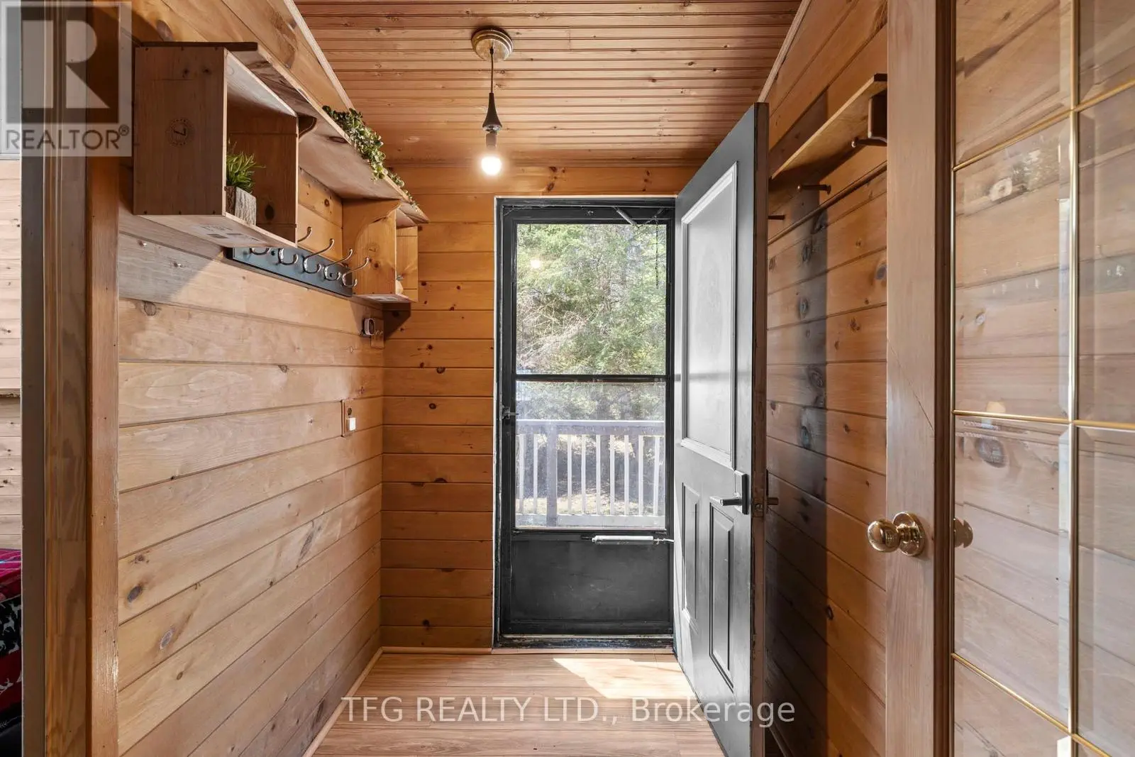 449 Balsam Chutes Road, Huntsville, Ontario  P0B 1L0 - Photo 3 - X12141640