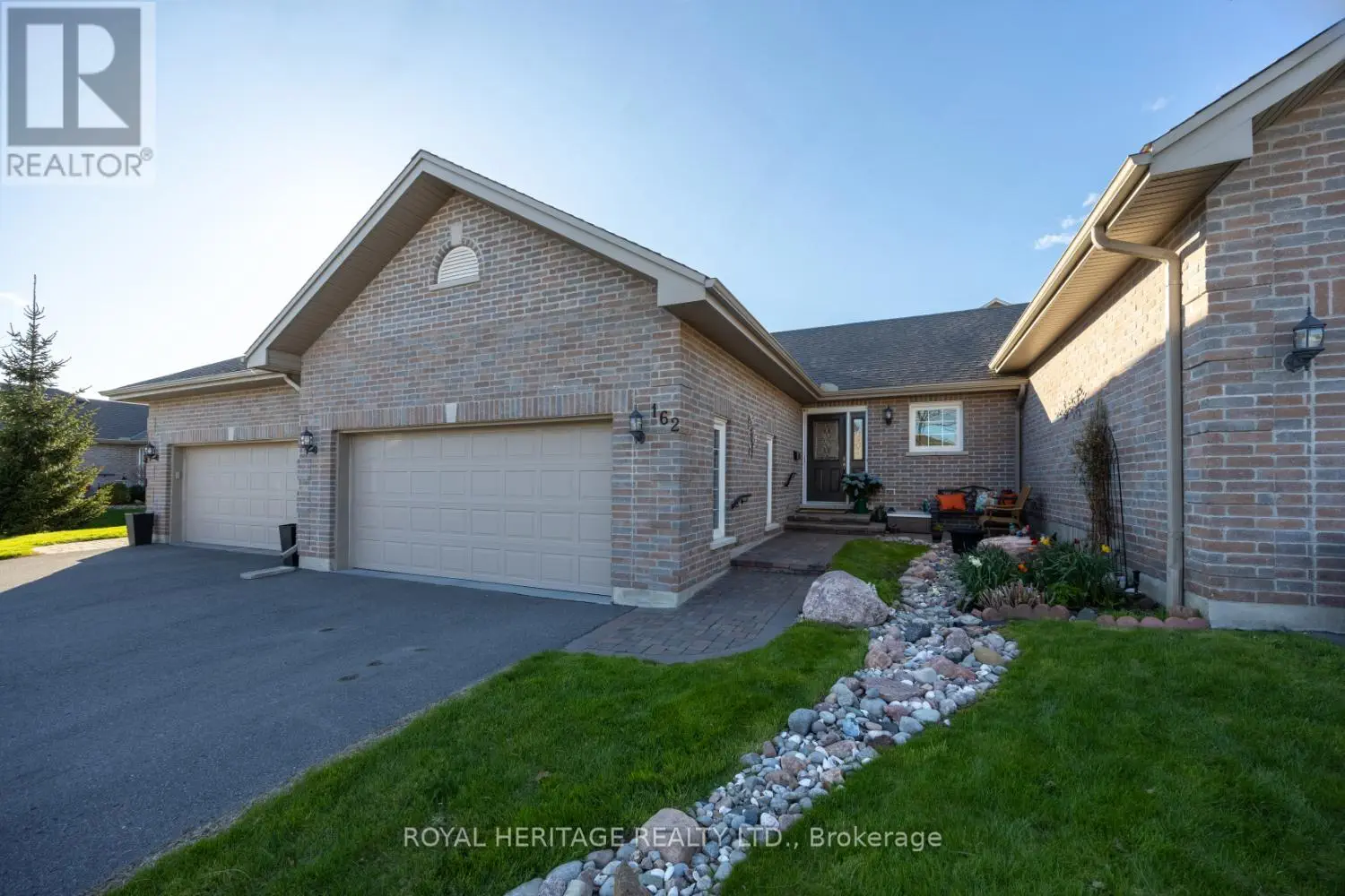 162 - 301 CARNEGIE AVENUE, Peterborough North, Ontario