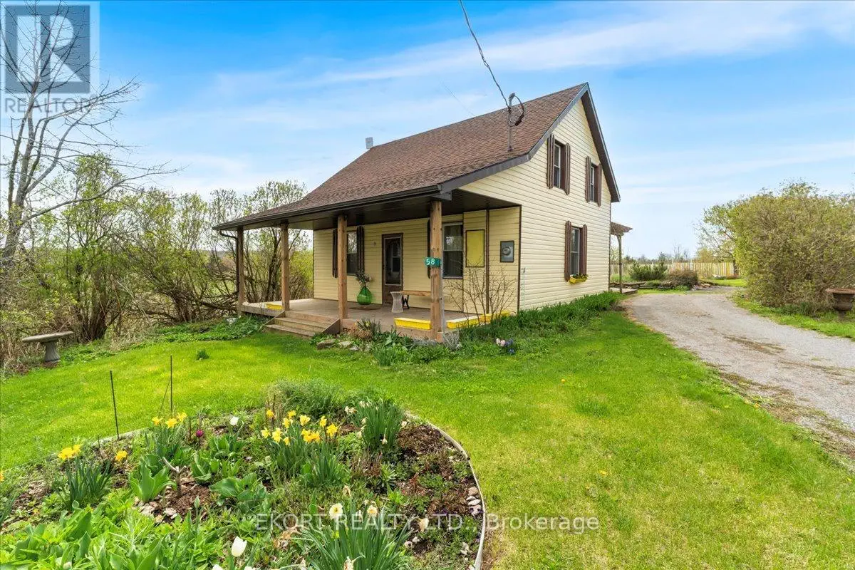 58 Saint Philip Street, Prince Edward County, Ontario  K0K 2T0 - Photo 3 - X12142040