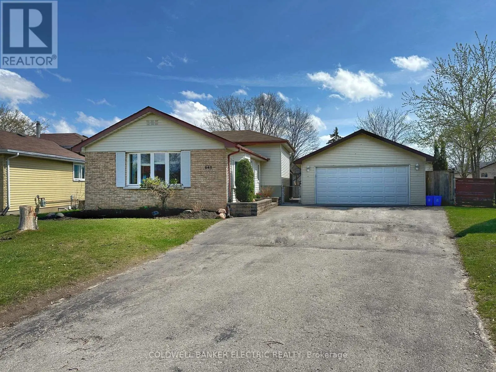 843 Orpington Road, Peterborough South, Ontario  K9J 4A6 - Photo 1 - X12142089