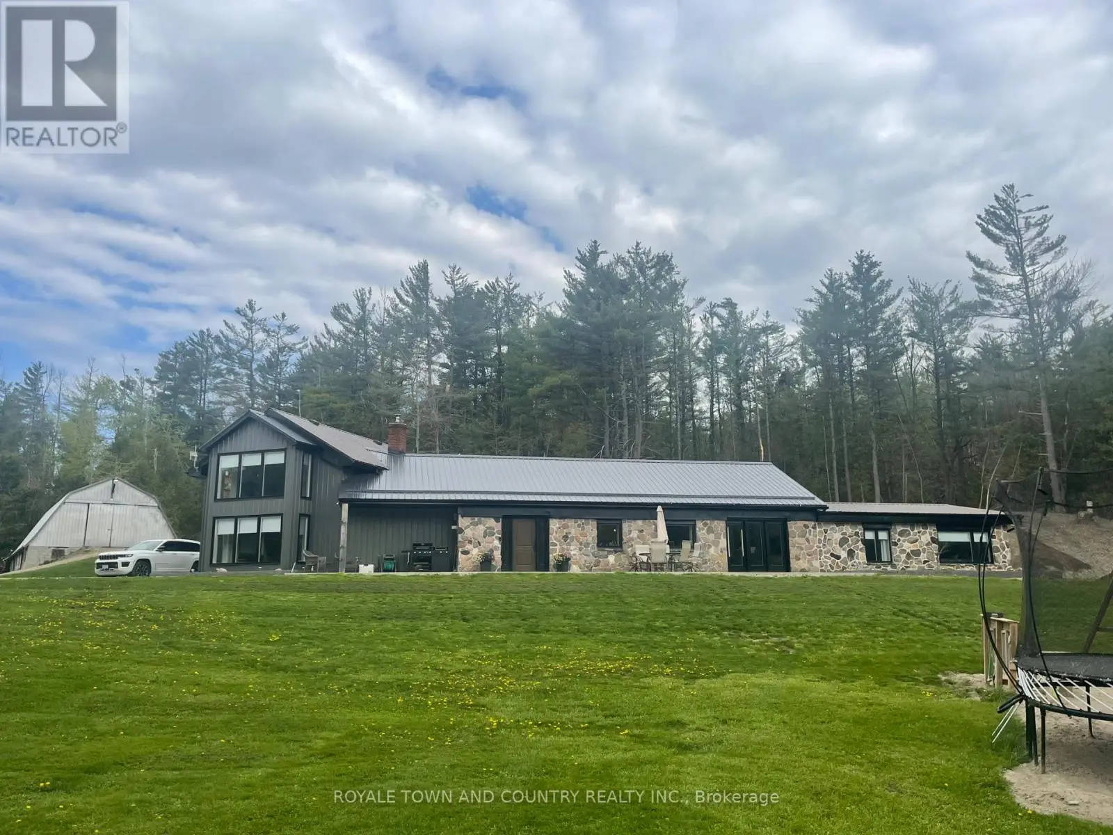 829 PEACE ROAD, Kawartha Lakes, Ontario