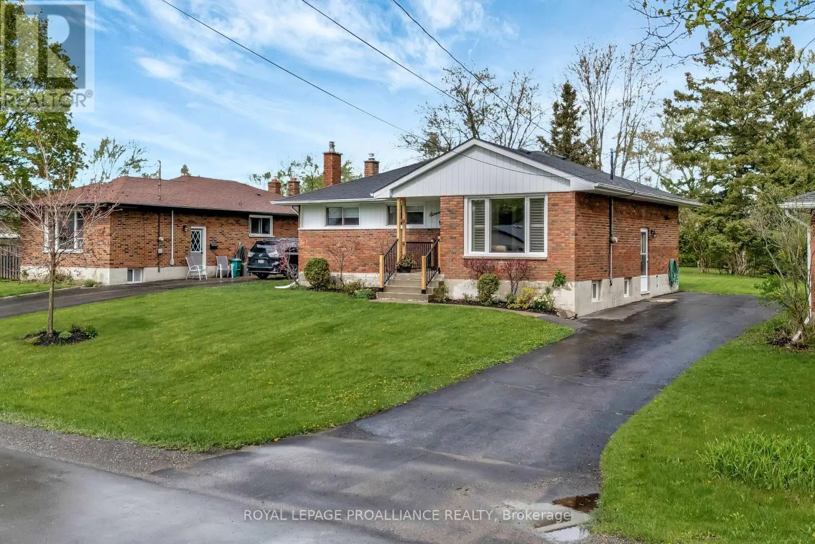 11 Adrian Street, Belleville, Ontario  K8P 4H8 - Photo 1 - X12142273