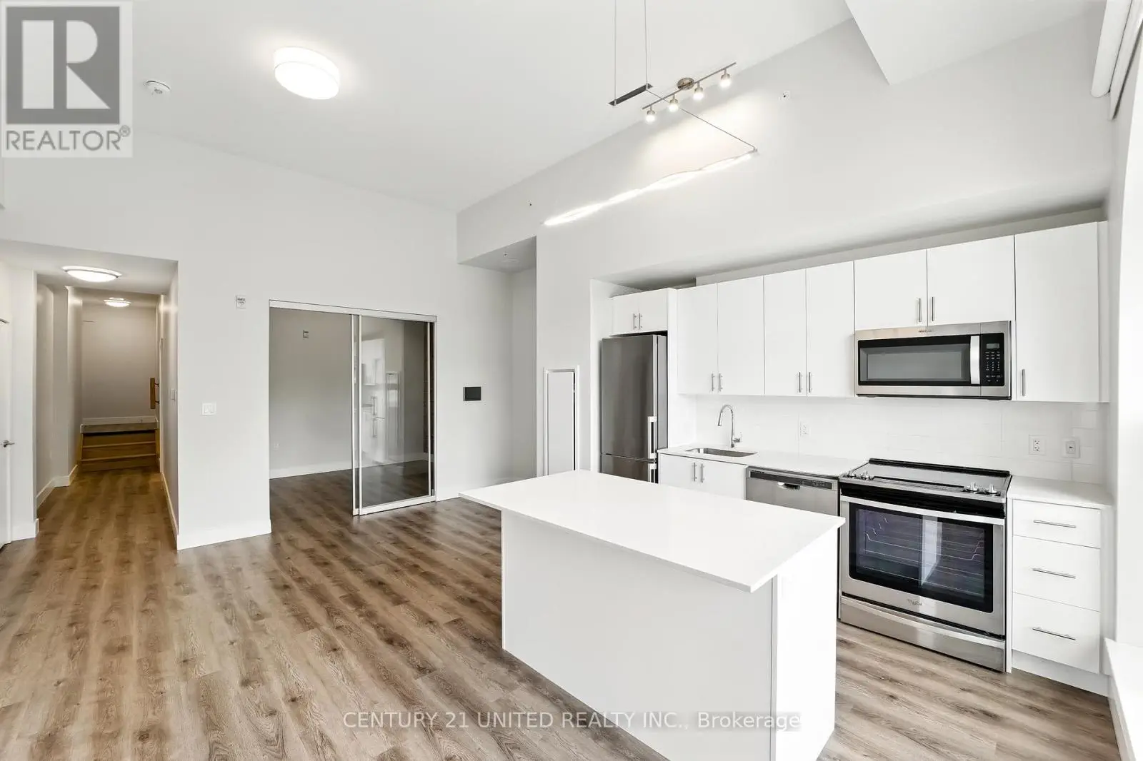 201 - 475 George Street N, Peterborough, Ontario  K9J 3G6 - Photo 2 - X12139816