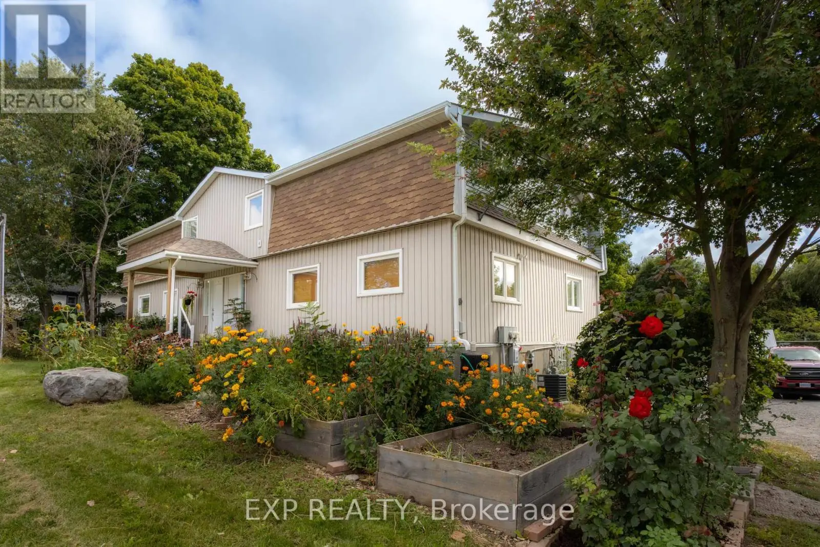 13445 Loyalist Parkway, Prince Edward County, Ontario  K0K 2T0 - Photo 1 - X12142740
