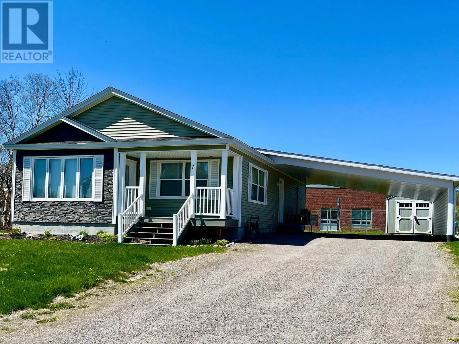 7 WILLIAMS DRIVE, Bancroft, Ontario