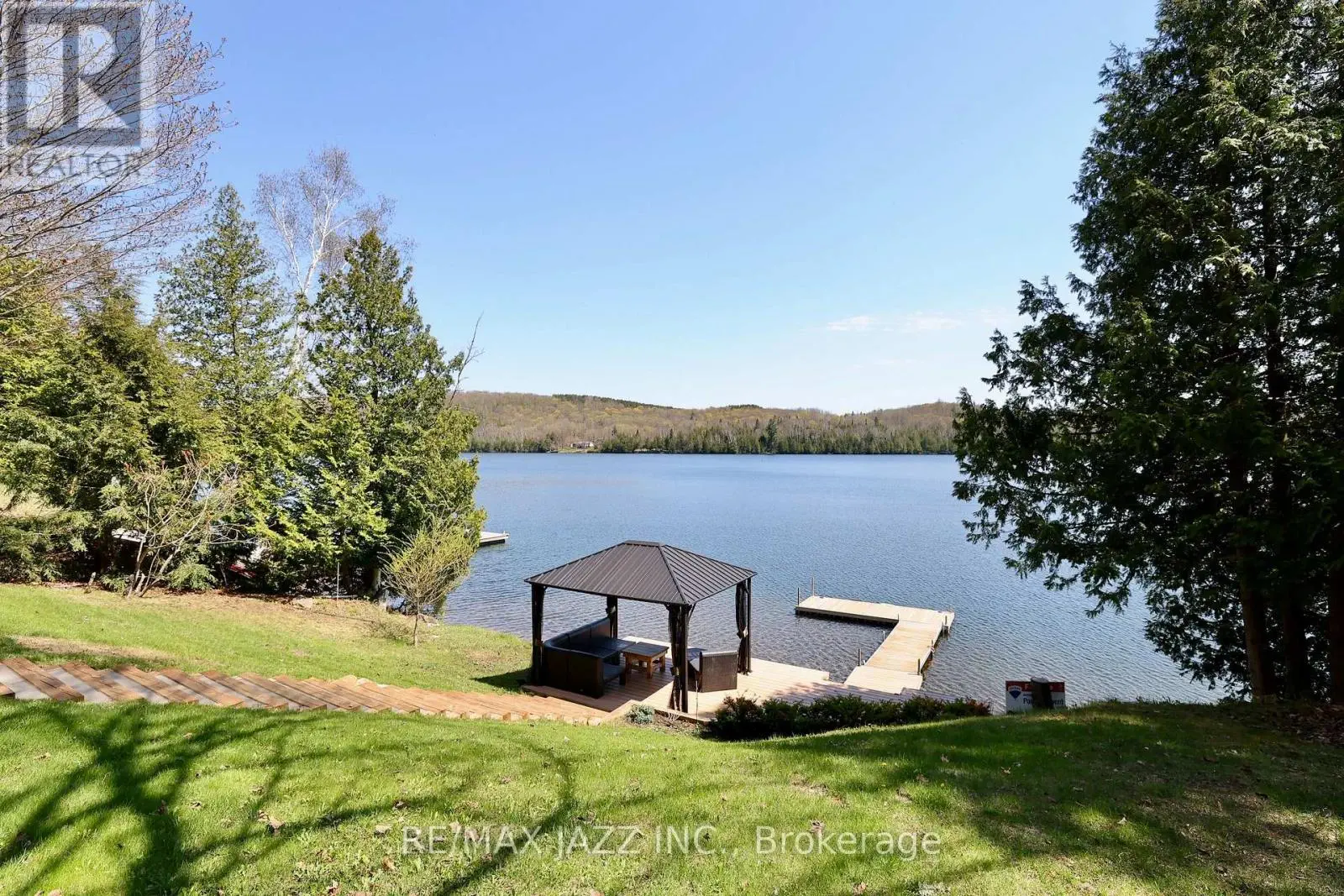 8 WILLYS LANE, Brudenell, Ontario