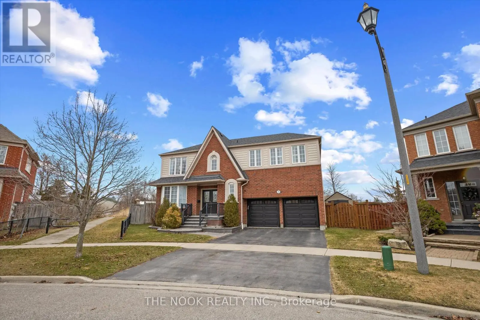 46 Peacock Crescent, Ajax, Ontario  L1T 0C5 - Photo 3 - E12143859