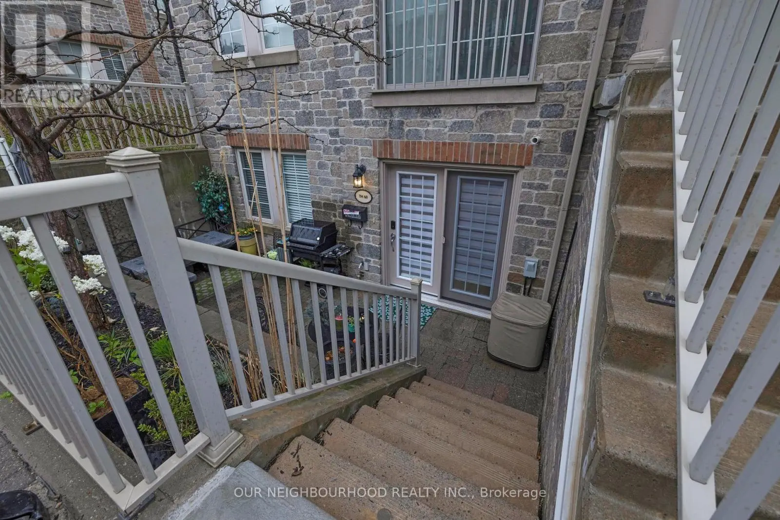 Th60 - 93 The Queensway Avenue, Toronto, Ontario  M6S 5A7 - Photo 2 - W12143776