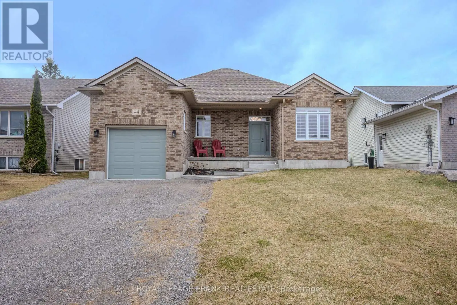 44 Birch Crescent, Kawartha Lakes, Ontario  K0M 1A0 - Photo 2 - X12143775