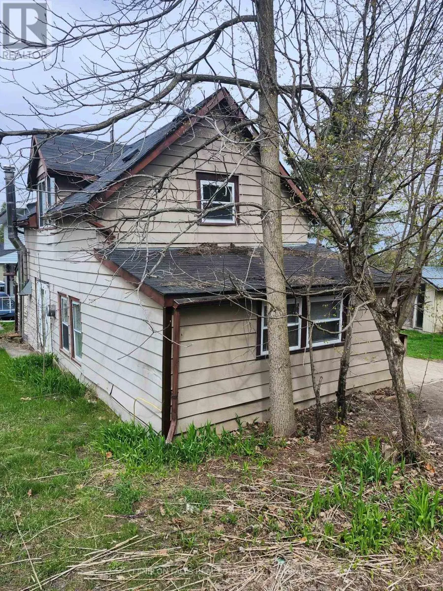 22 Viamede Street, Kawartha Lakes, Ontario  K0M 1L0 - Photo 3 - X12143885