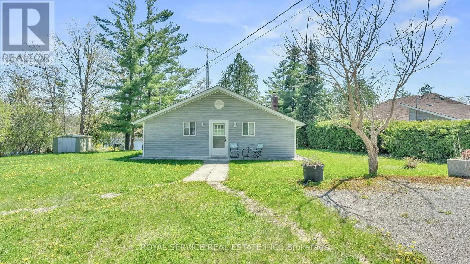 108 Coldstream Road, Kawartha Lakes, Ontario  K0M 1N0 - Photo 1 - X12144056