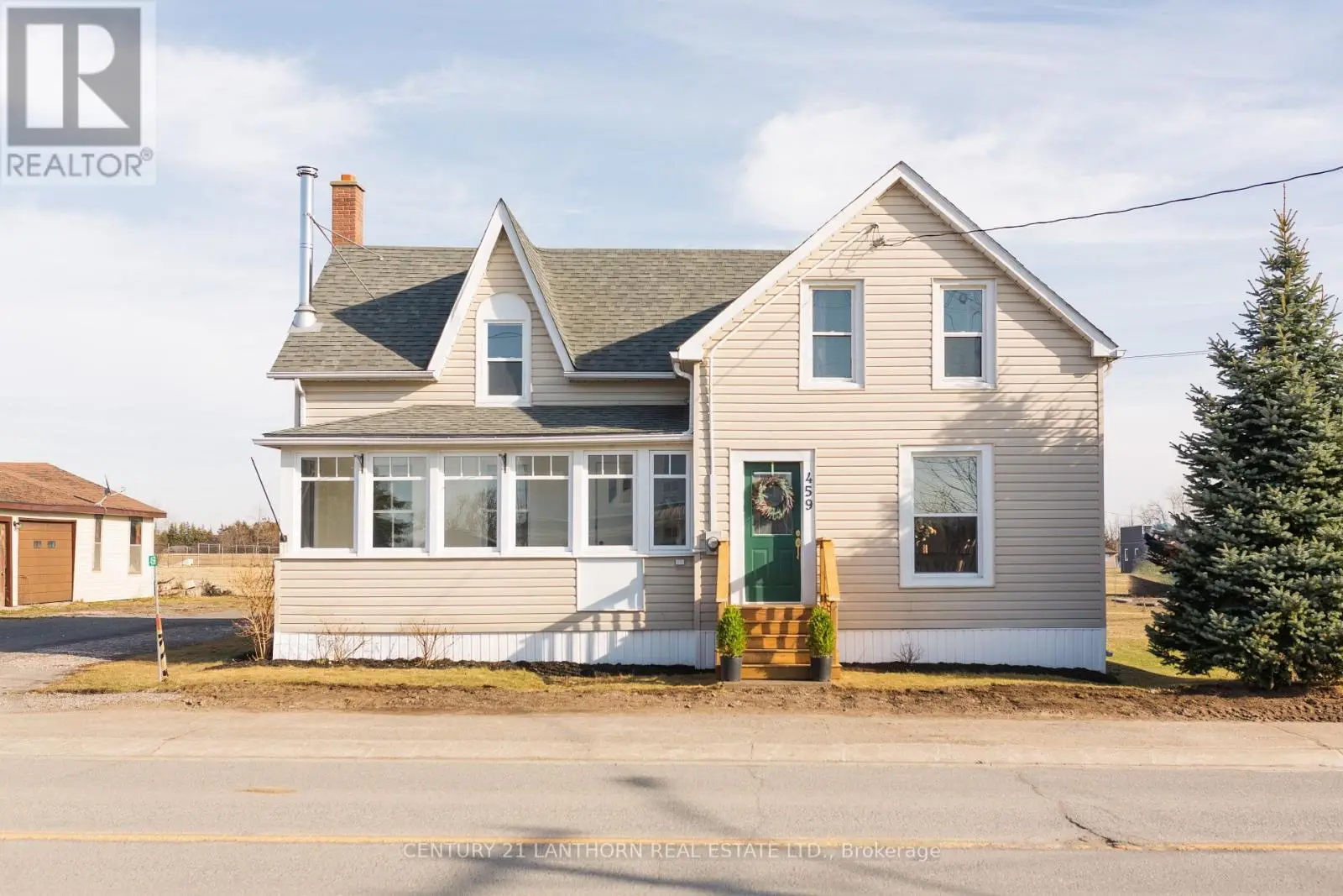 459 County Road 19 Road, Prince Edward County, Ontario  K0K 1A0 - Photo 1 - X12144618
