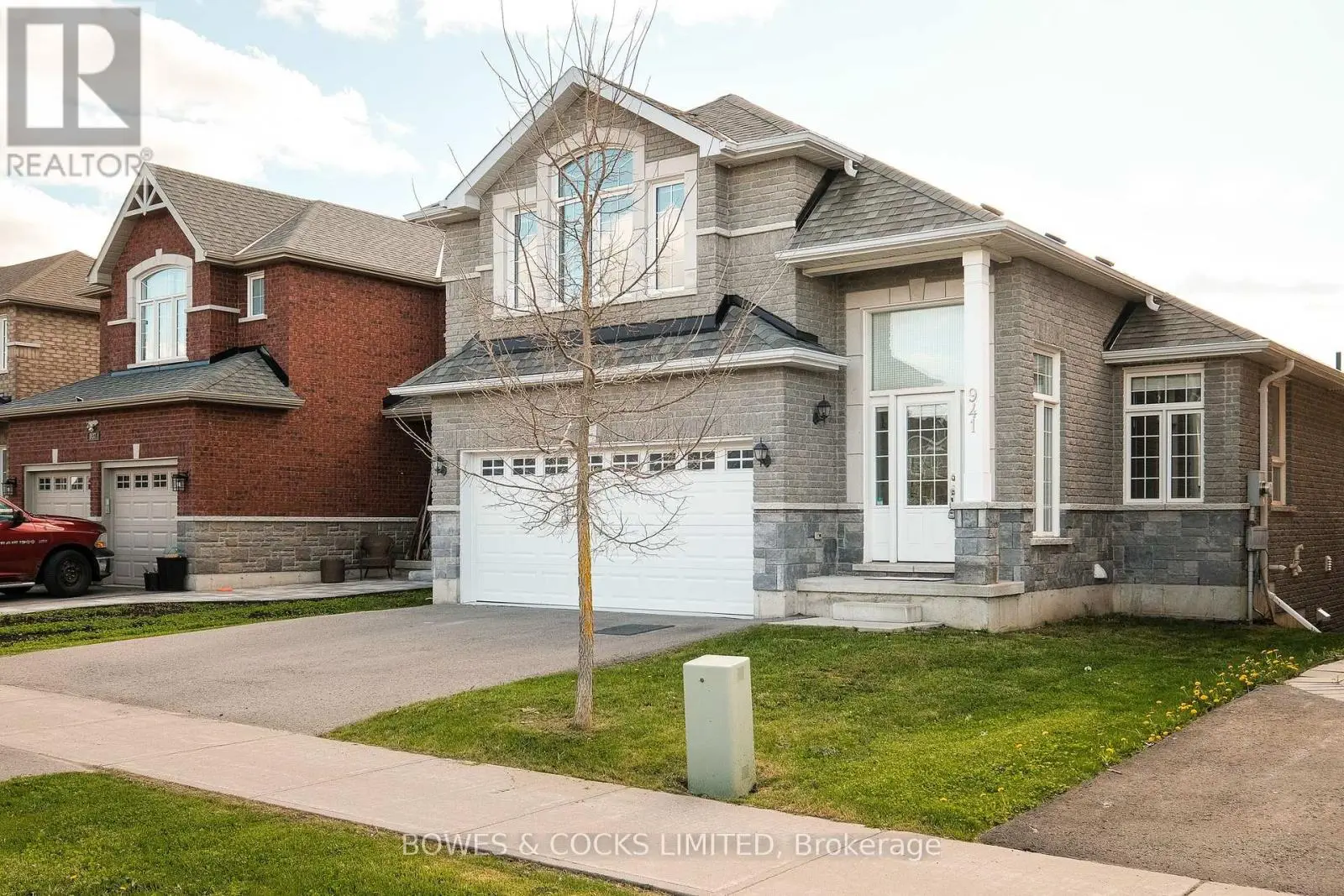 941 Avery Avenue, Peterborough, Ontario  K9J 0G9 - Photo 2 - X12144754