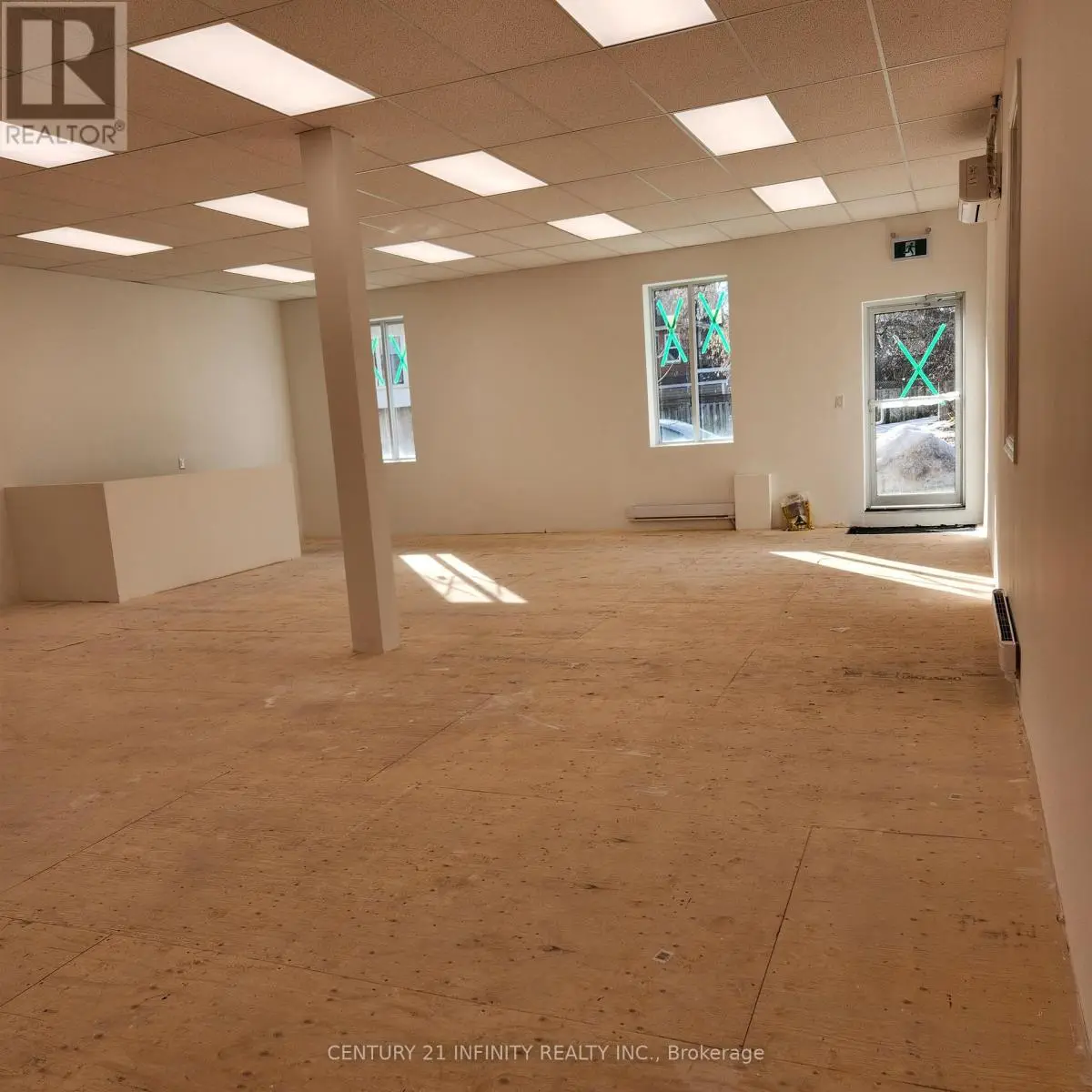 Unit 1 - 164 Division Street, Oshawa, Ontario  L1G 5M3 - Photo 1 - E12014130