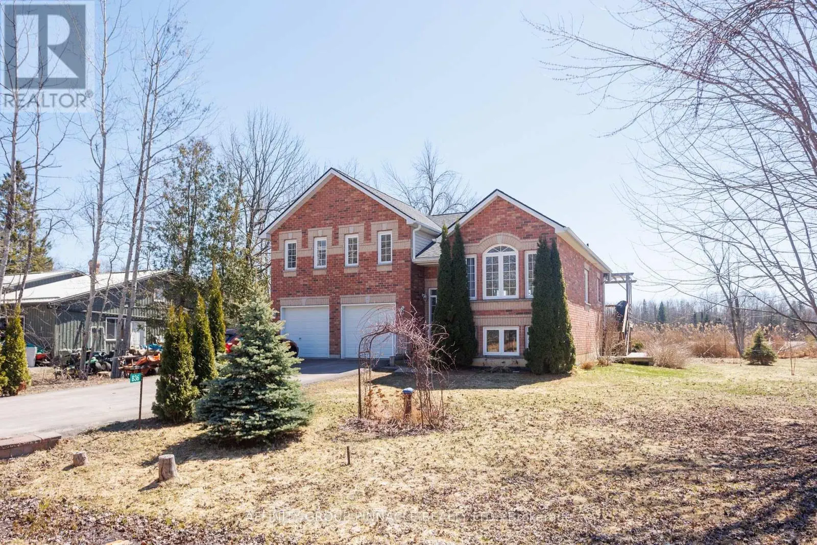 36 Ball Avenue E, Brock, Ontario  L0K 1A0 - Photo 2 - N12144936
