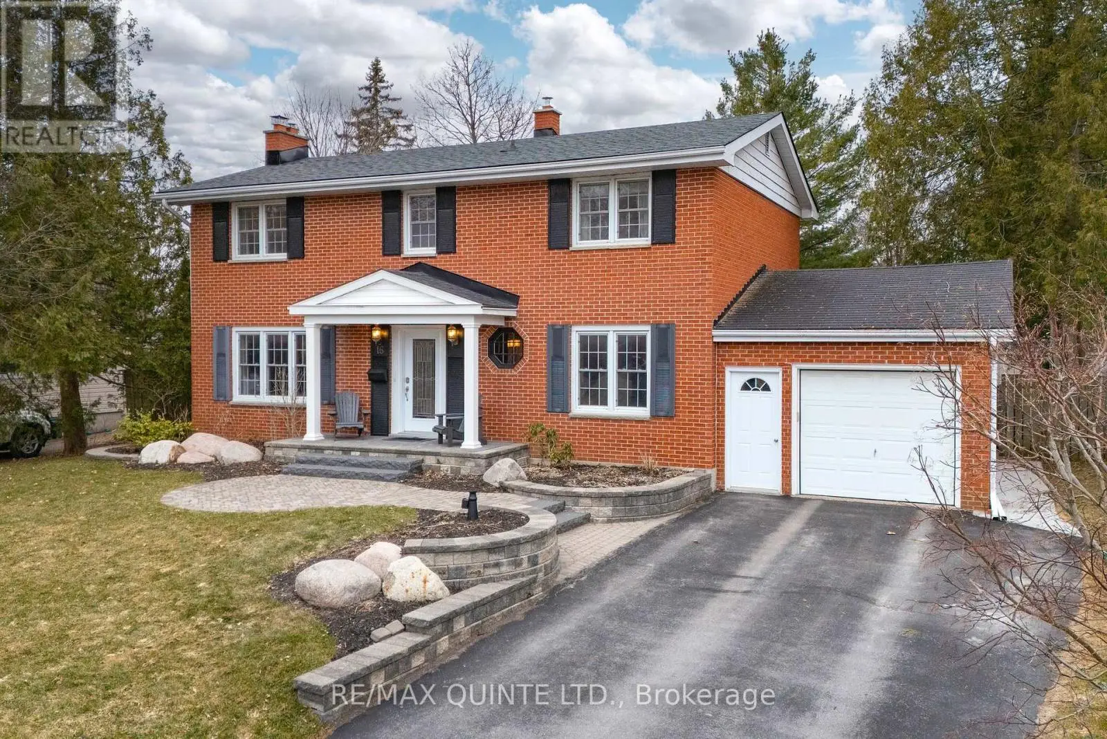 16 Rosewood Avenue, Belleville, Ontario  K8N 4E9 - Photo 1 - X12144961