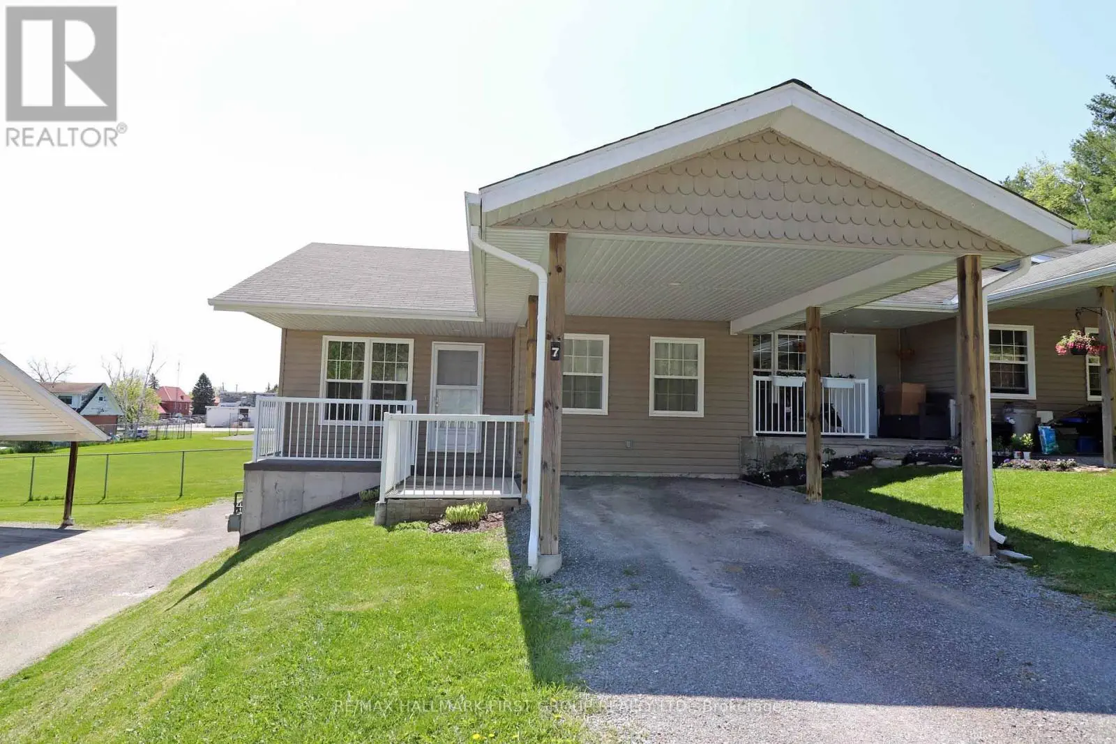 7 - 494 Metcalf Street N, Tweed, Ontario  K0K 3J0 - Photo 1 - X12145151