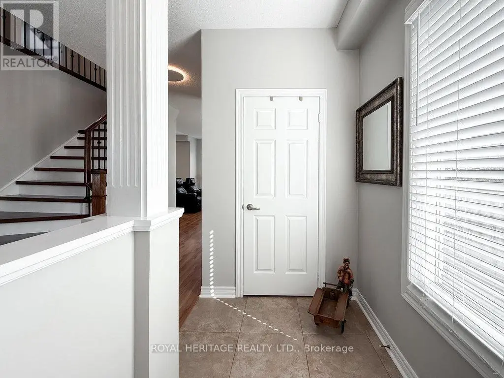 8 Bedell Crescent, Whitby, Ontario  L1R 2N8 - Photo 3 - E12145352