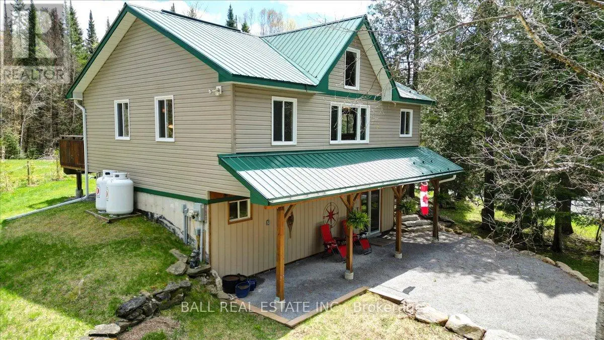 629 Clydesdale Road, North Kawartha, Ontario  K0L 1A0 - Photo 3 - X12145557