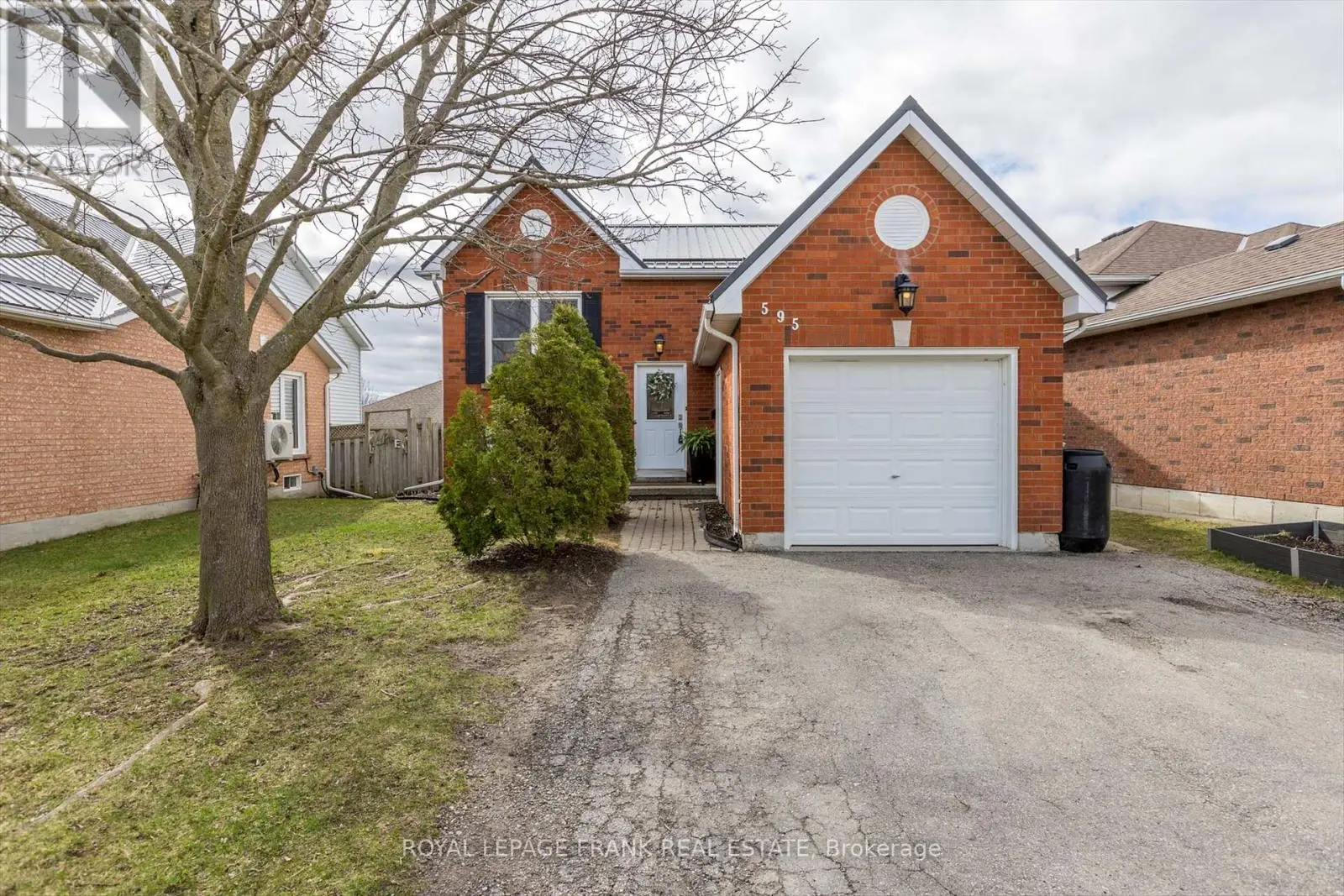 595 Westman Avenue, Peterborough West, Ontario  K9K 2H3 - Photo 2 - X12145730