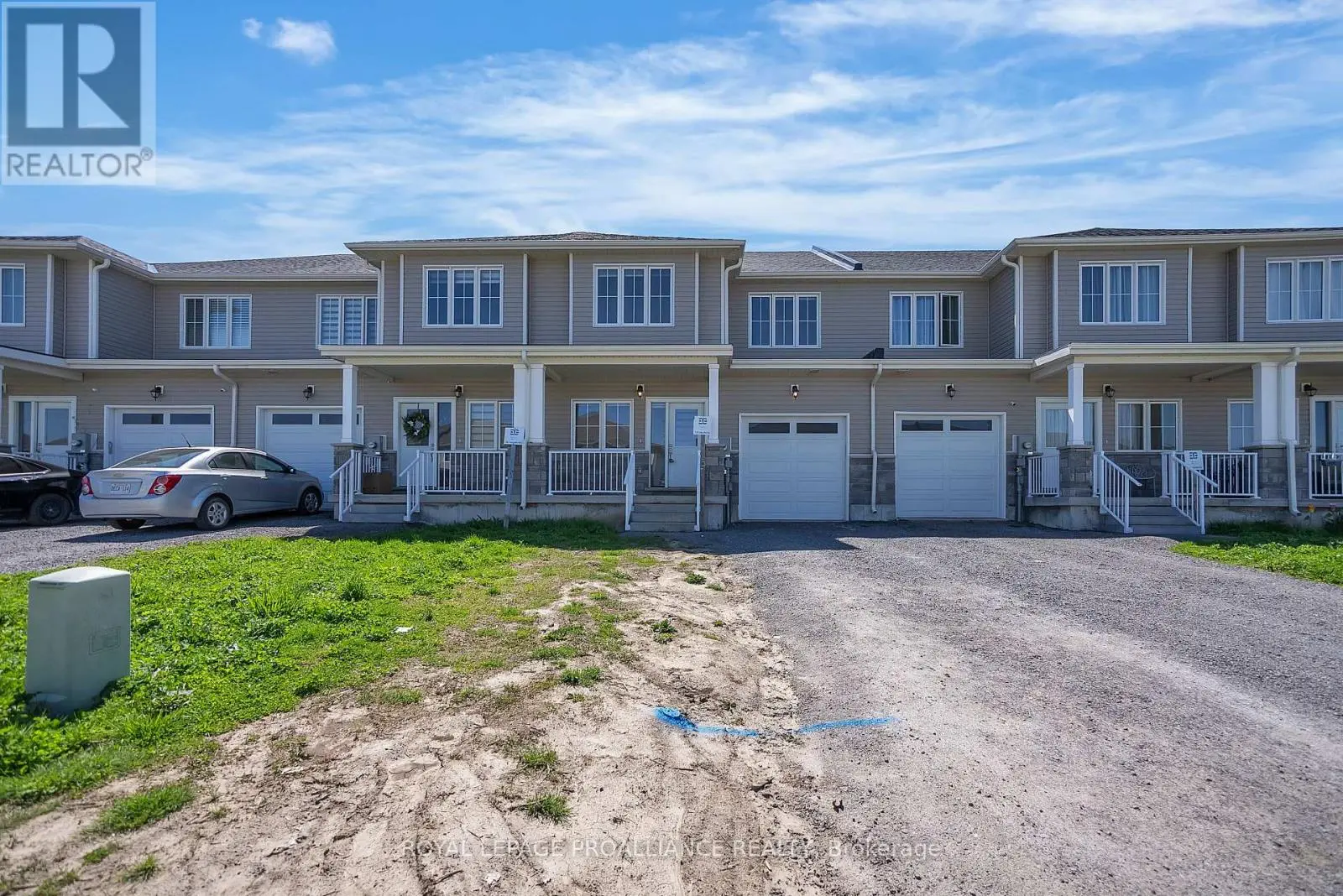 34 Lincoln Drive, Belleville, Ontario  K8N 0T8 - Photo 3 - X12145731