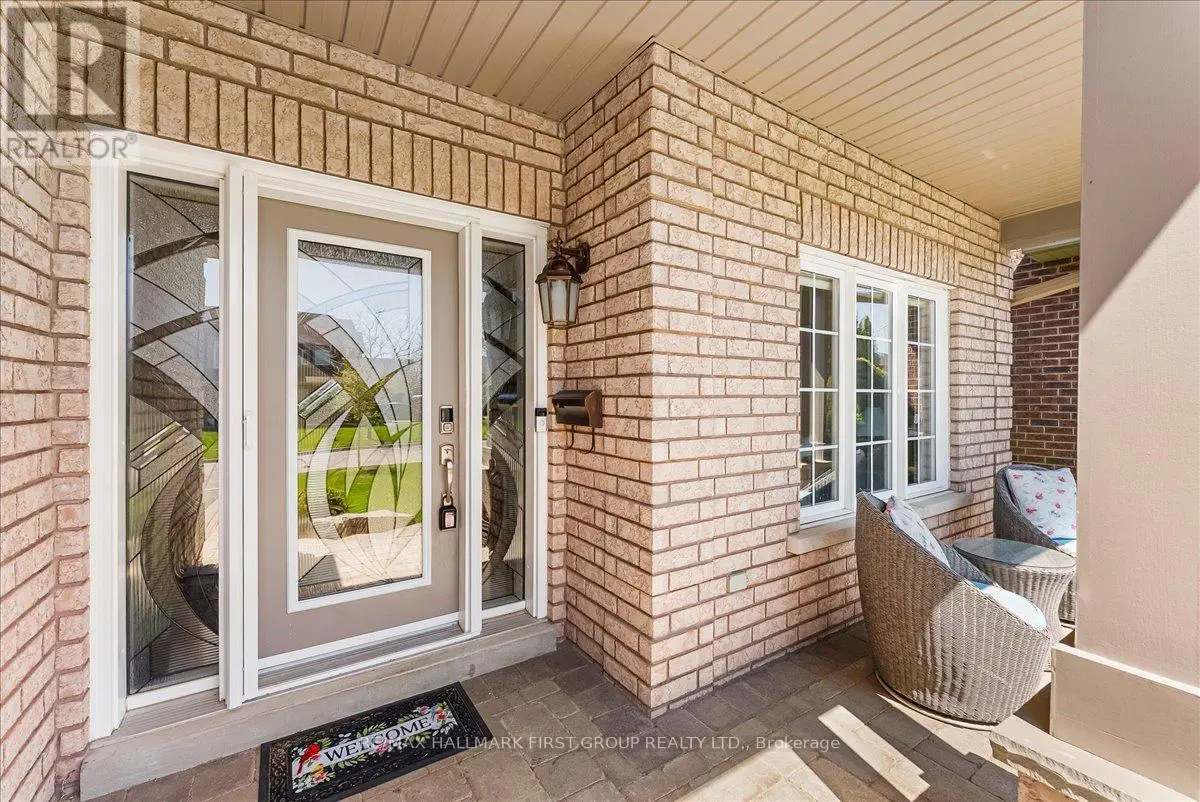 42 Don Morris Court, Clarington, Ontario  L1C 5P6 - Photo 3 - E12145806
