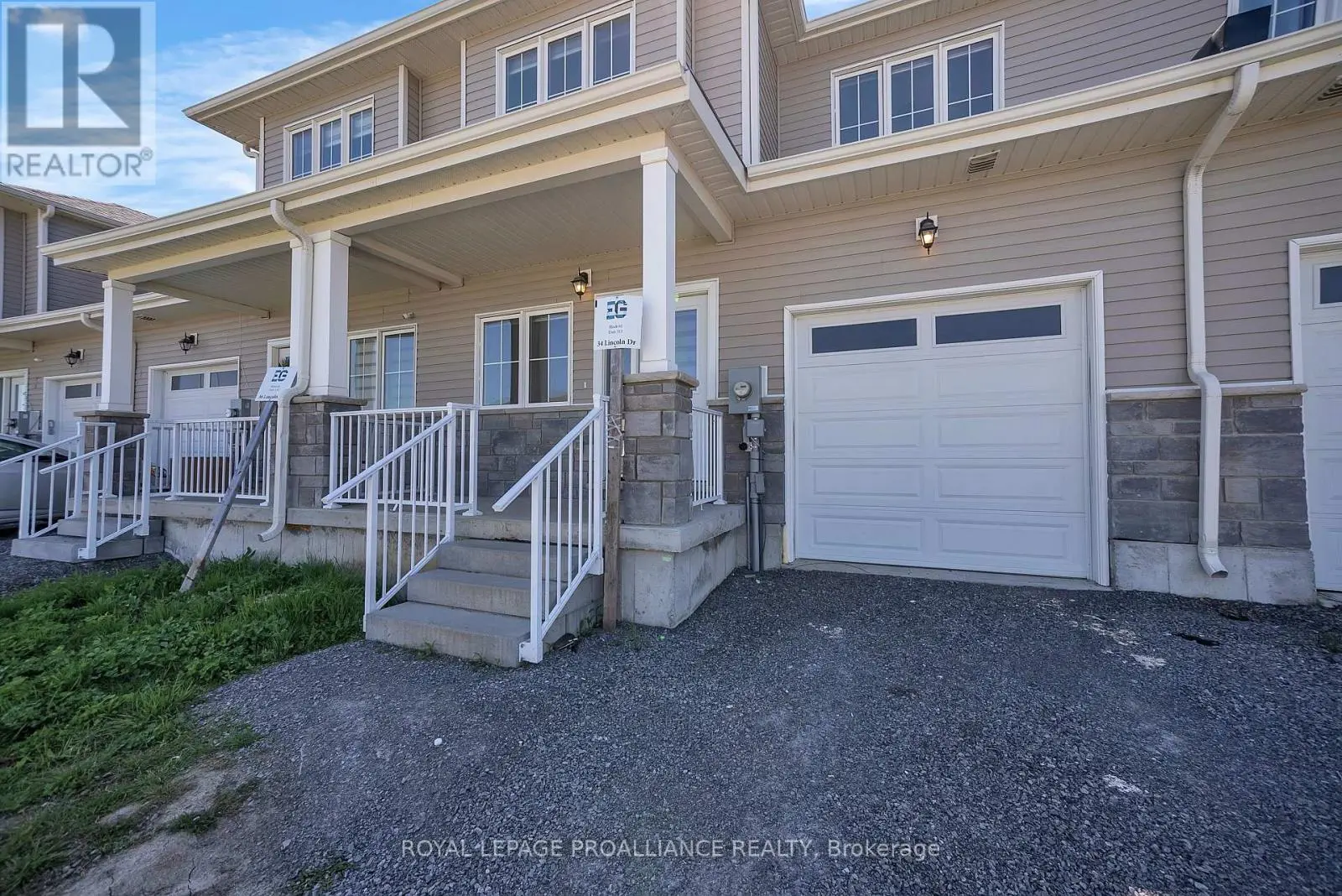 34 LINCOLN DRIVE, Belleville, Ontario