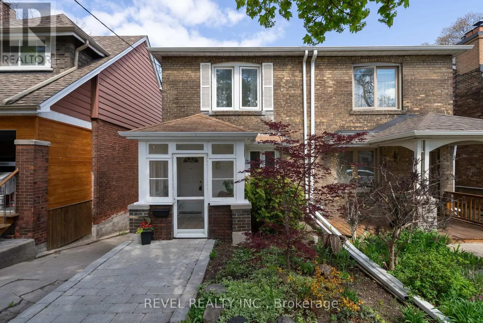 21 Aldridge Avenue, Toronto, Ontario  M4C 3W3 - Photo 1 - E12145866