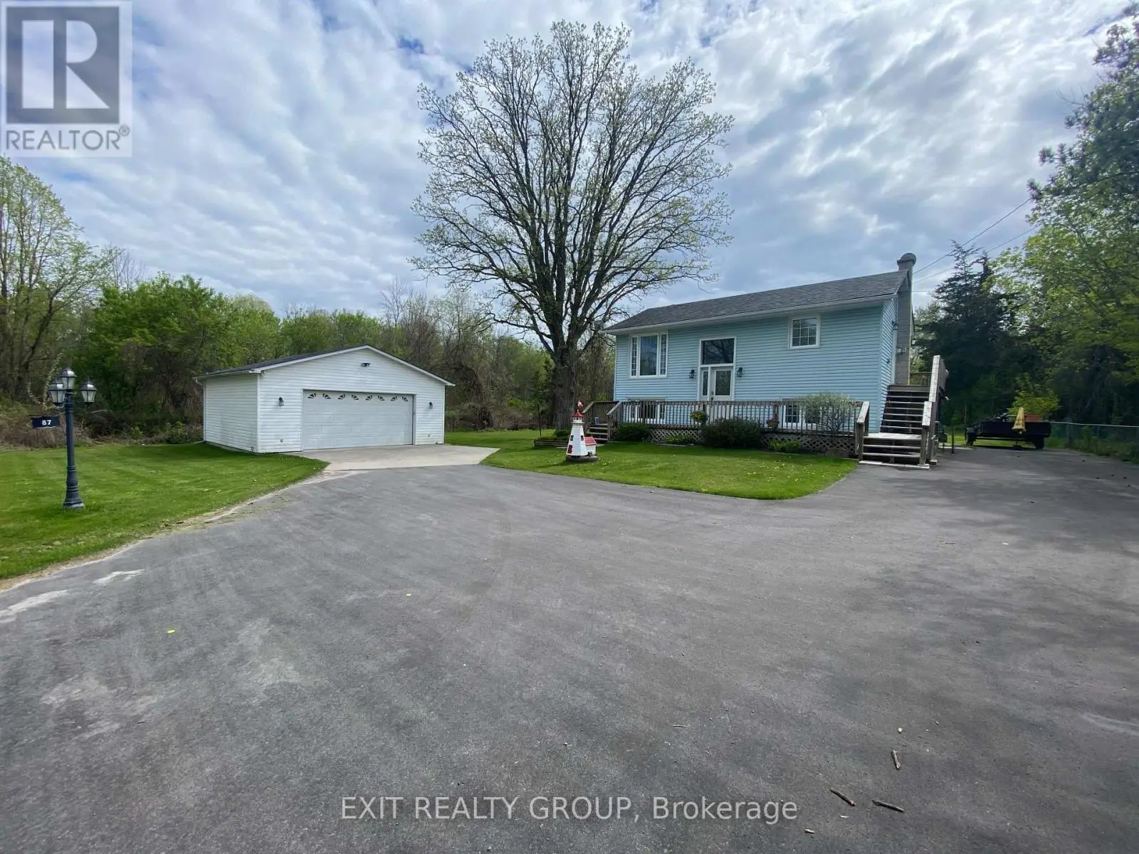 87 Bernard Long Road, Quinte West, Ontario  K8V 5P6 - Photo 1 - X12136223