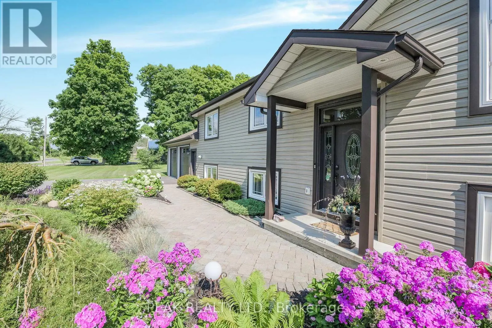 116 Prinyers Cove Crescent, Prince Edward County, Ontario  K0K 2T0 - Photo 3 - X12146423
