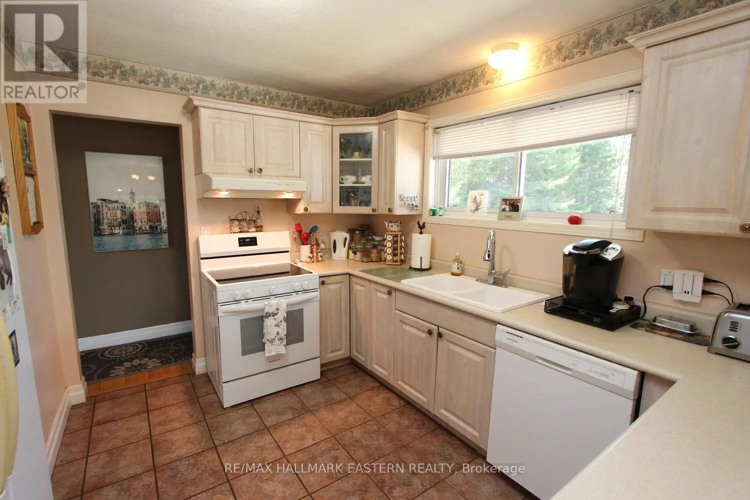 282 County Road 48, Havelock-Belmont-Methuen, Ontario  K0L 1Z0 - Photo 2 - X12146595