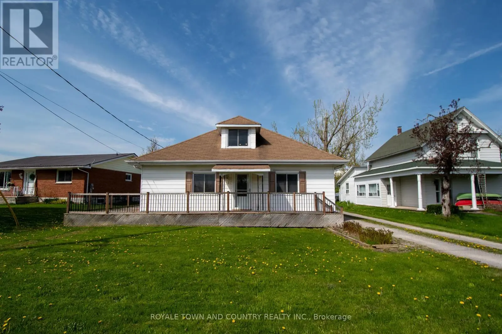 31 King Street, Kawartha Lakes, Ontario  K0M 1N0 - Photo 1 - X12146928