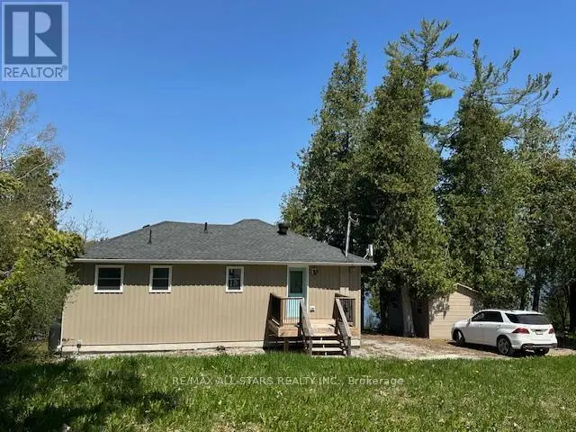 15 Manchester Trail, Kawartha Lakes, Ontario  K0M 1A0 - Photo 3 - X12146962