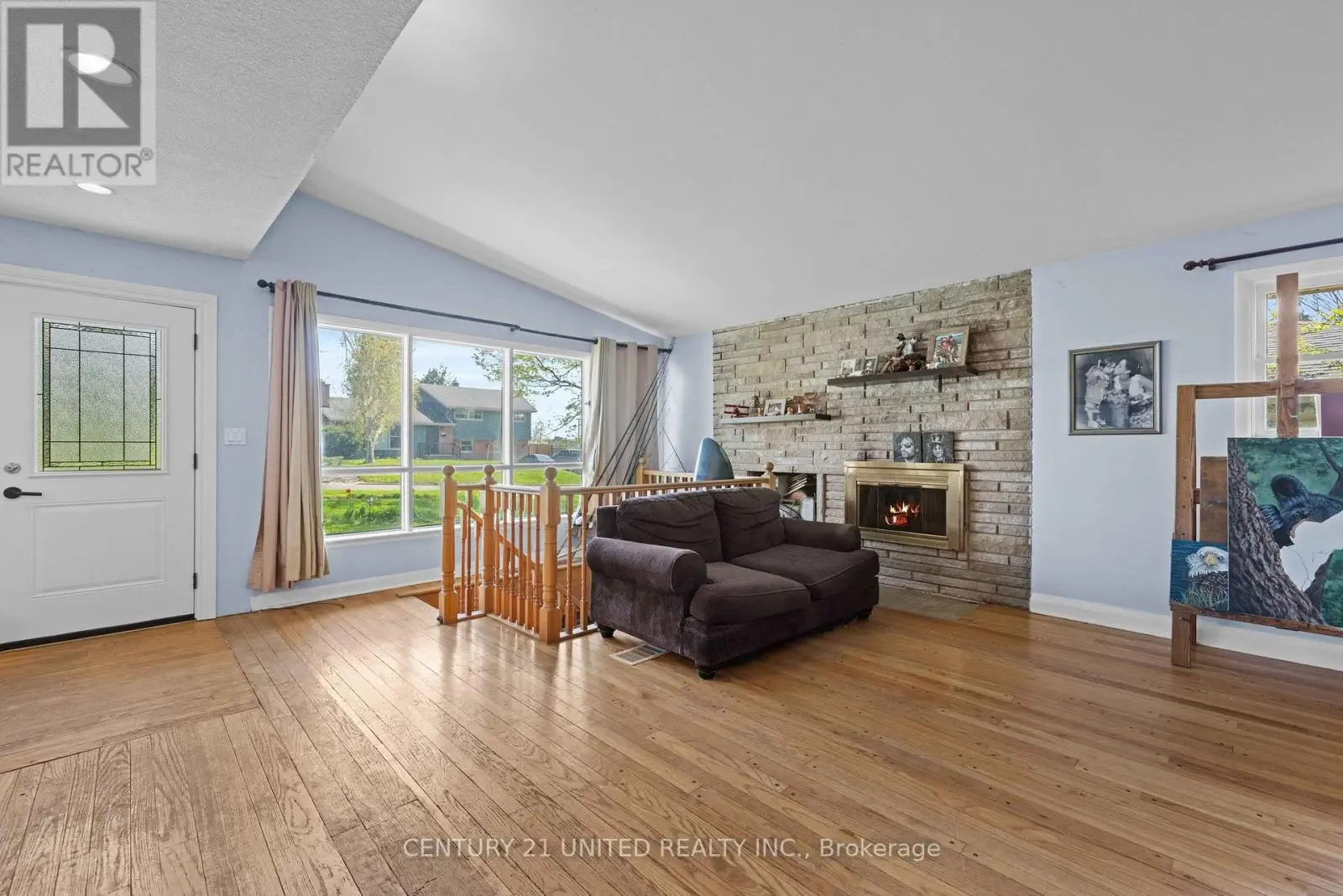 762 Weller Street, Peterborough Central, Ontario  K9J 4X5 - Photo 3 - X12147044