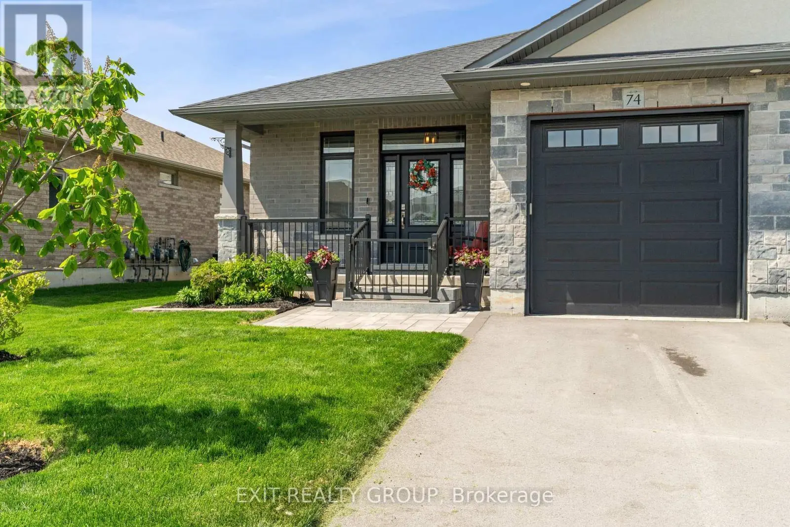 74 Wims Way, Belleville, Ontario  K8N 0H8 - Photo 2 - X12147091