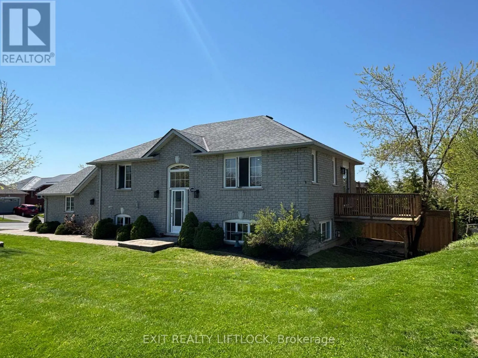 1018 BAKER STREET, Peterborough North, Ontario