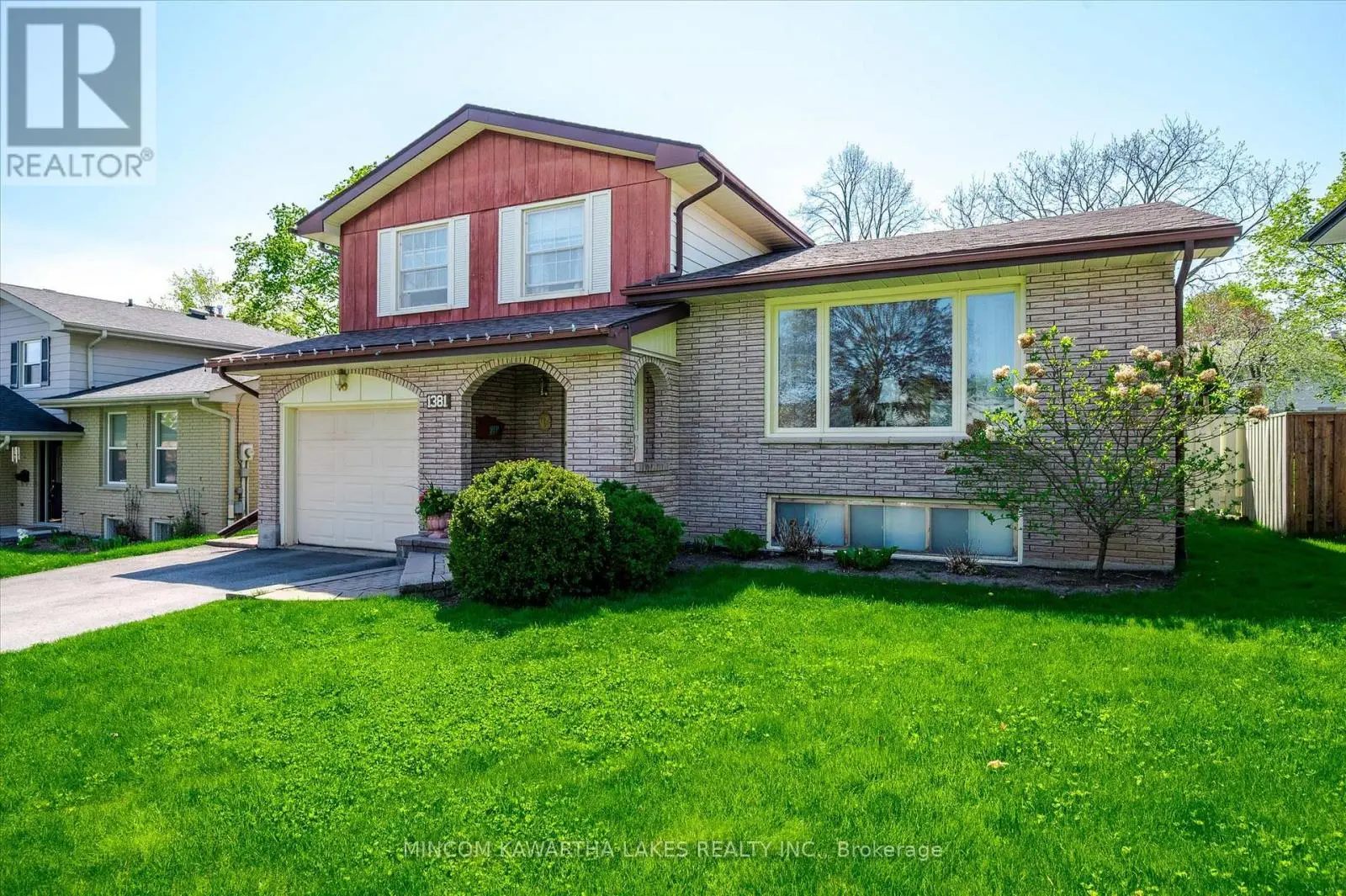 1381 Heather Lane, Peterborough West, Ontario  K9J 7N1 - Photo 3 - X12147328